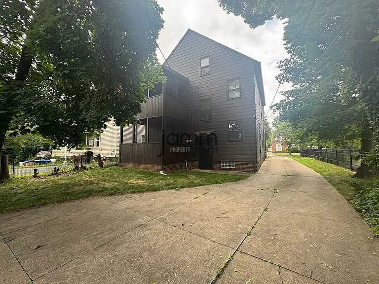 16811 Kenyon Rd — Photo 19