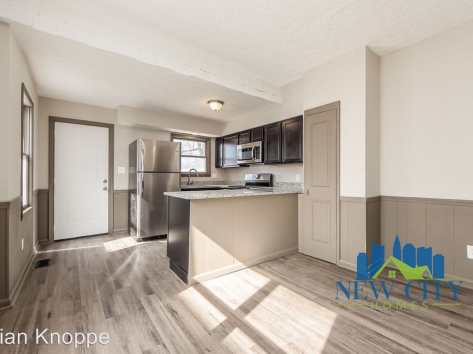 1st image of 43 W Park Ave