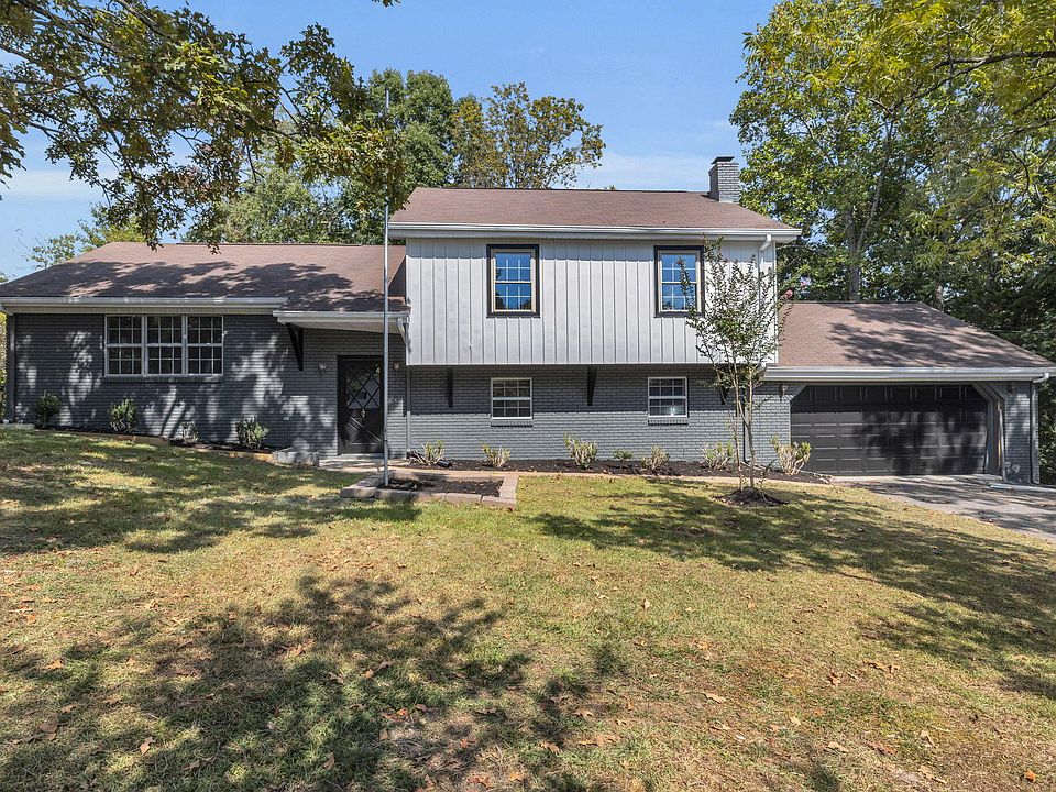 1st image of 803 Brynewood Park Ln