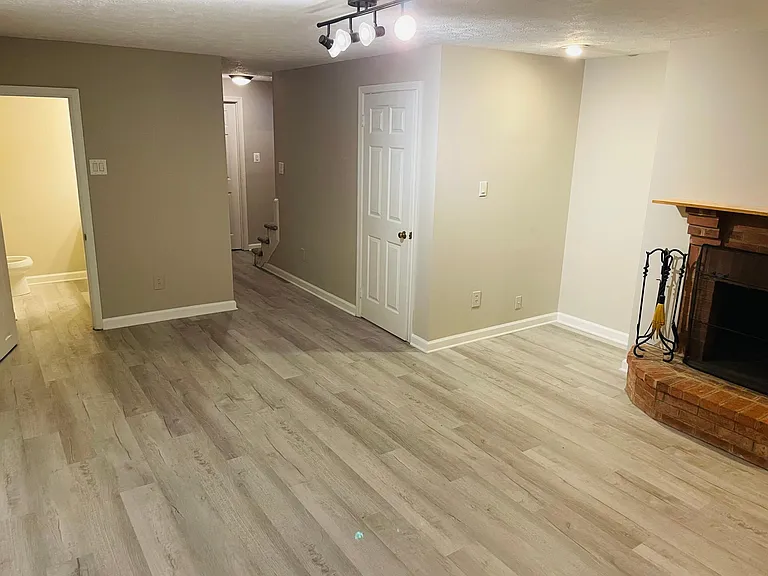 1405 Oronoco St — Photo 35
