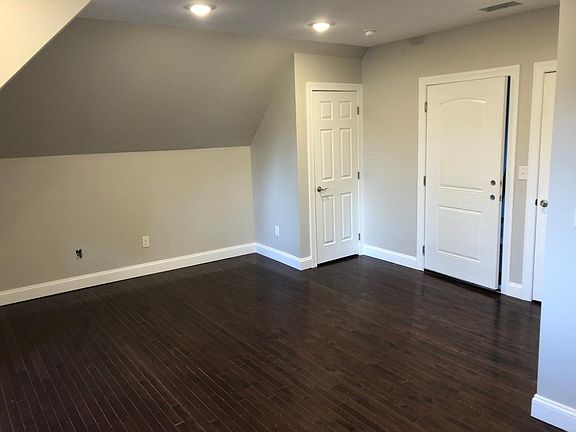 5th image of 5830 Bartlett St #D287348d7