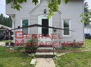 101 Washington St, Holly, MI 48442