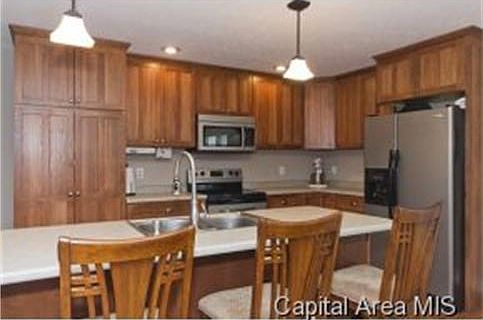 5th image of 406 S Barn Hollow Dr