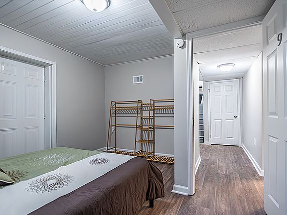3rd image of 7019 Vesta Way #14946903