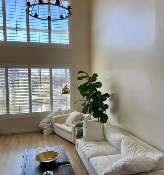 221 S Gale Dr #406 — Photo 5