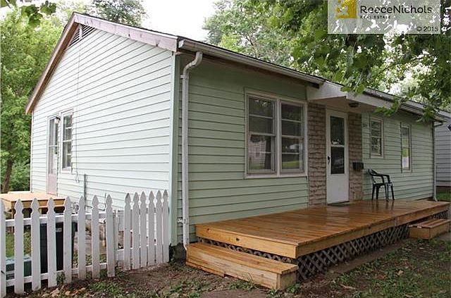 1st image of 225 Cornell Ave