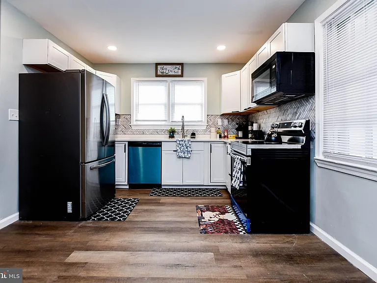 3802 Cedar Dr — Photo 49