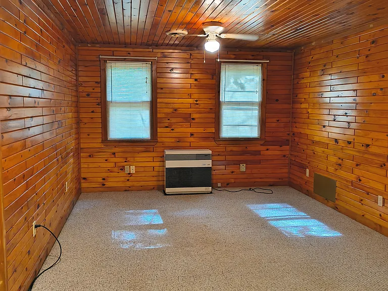 373 Hancock Pond Rd — Photo 5