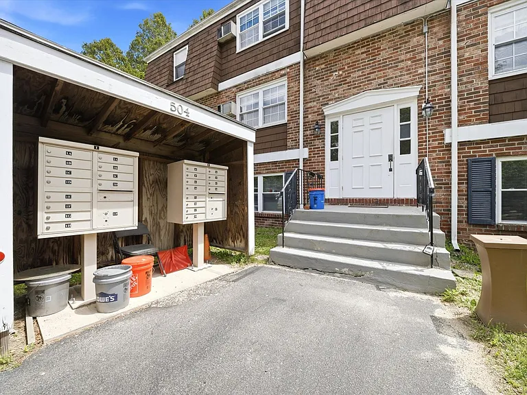 504 River Rd #1F — Photo 3