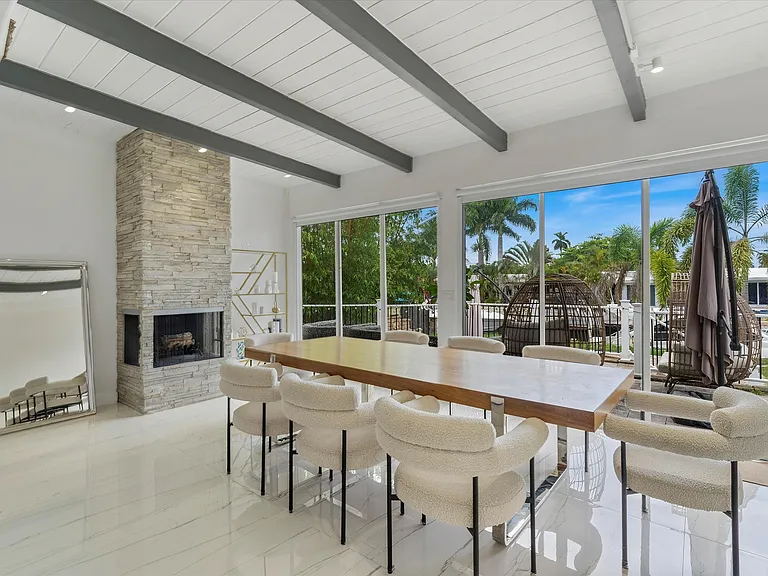 2518 Key Largo Ln — Photo 5