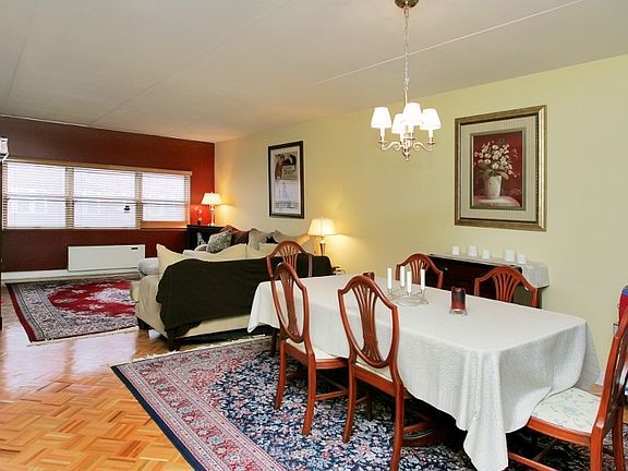 Living Room / Dining Room