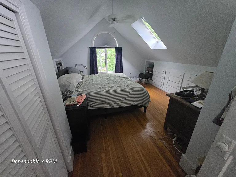 19-21 Granville Rd. — Photo 10