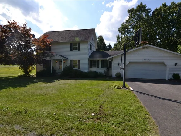 8767 W Loop Rd, Port Byron, NY 13140