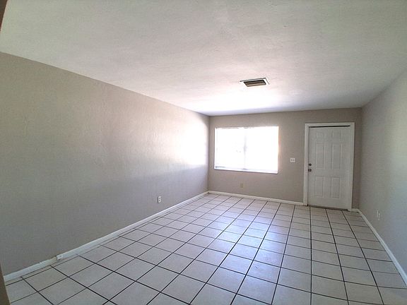 2nd image of 2203-2205 SE 15th Ln #2203