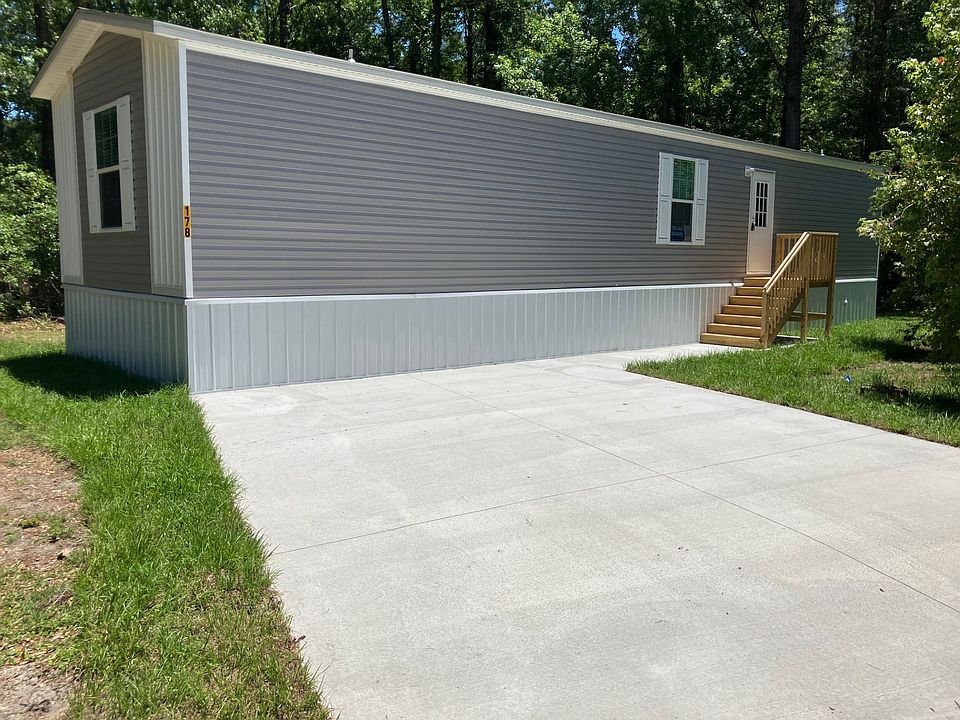 2nd image of 5010 NE Waldo Rd #178
