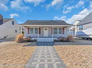 146 Elizabeth Ave, Lavallette, NJ 08735