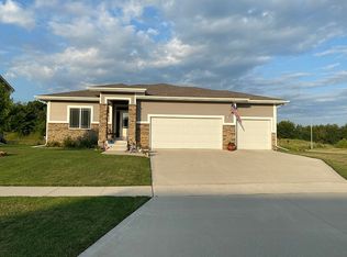 200 SE Trillium Dr, Waukee, IA 50263
