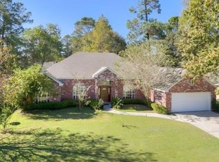 1827 Neva Ct, Mandeville, LA 70448