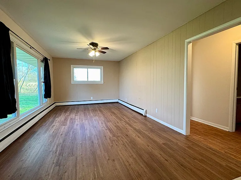 1121 Weggen Rd — Photo 3