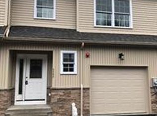 4260 Roosevelt St, Whitehall, PA 18052