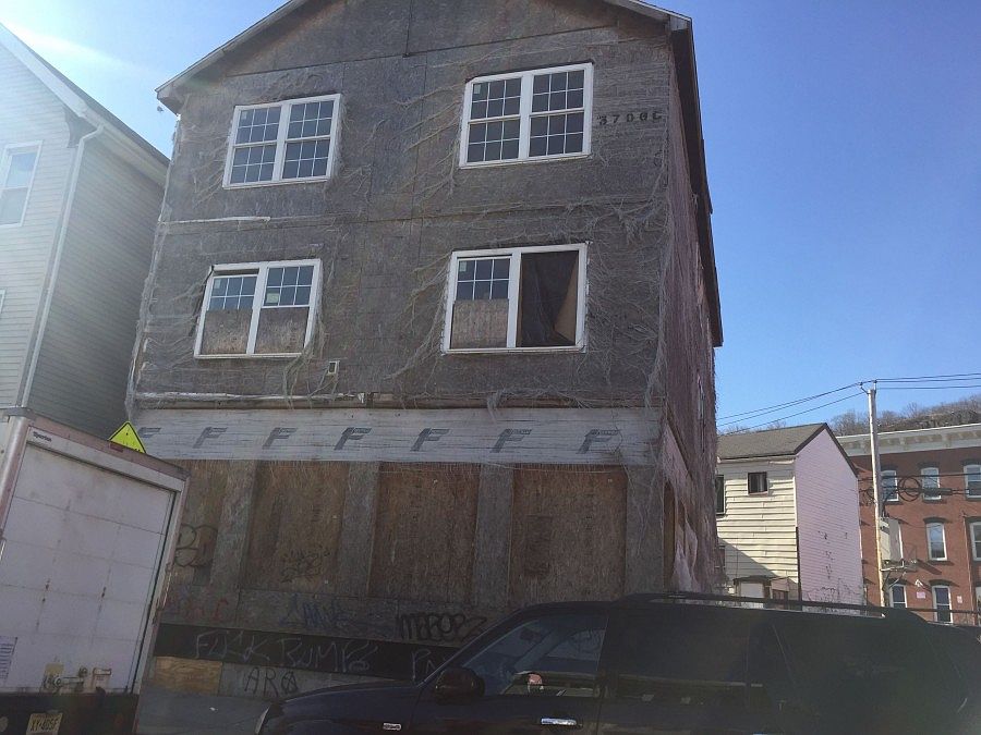 2nd image of 626-628 Main St
