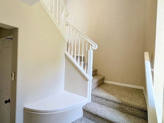 3rd image of 701 Hatfield Dr