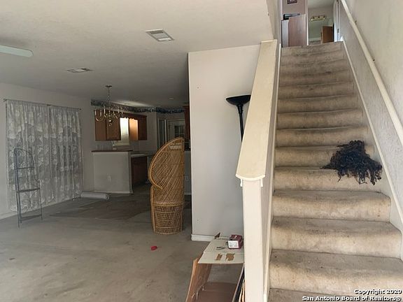 4th image of 2858 Wyoming St