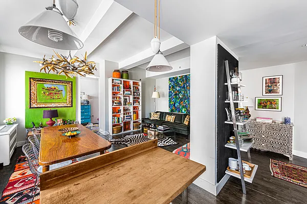 Sold by Compass | media 19