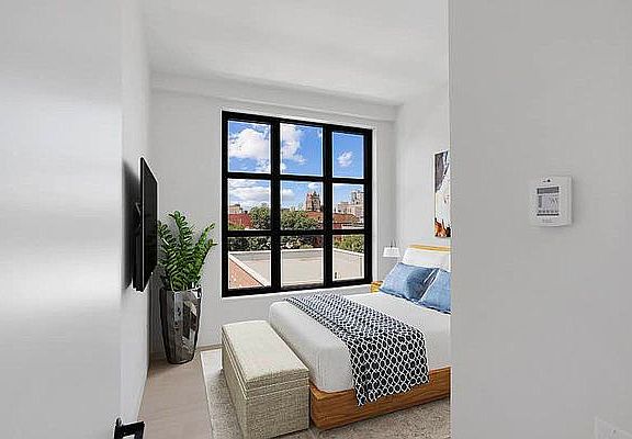 4th image of 625 Driggs Ave APT 4A