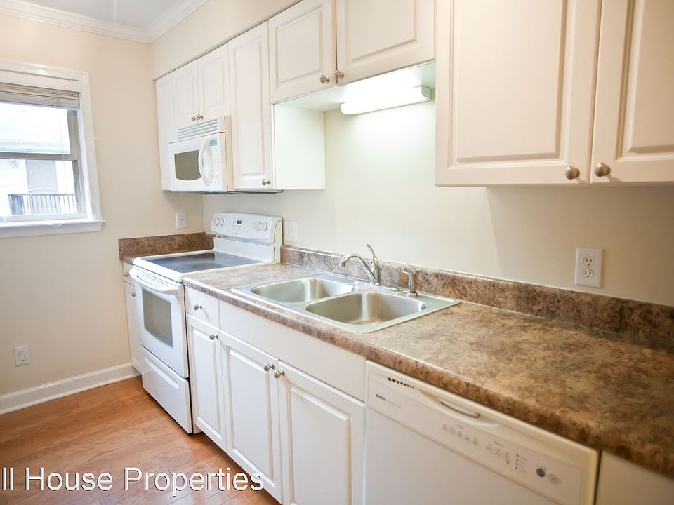 1st image of 1513 E Franklin St #A