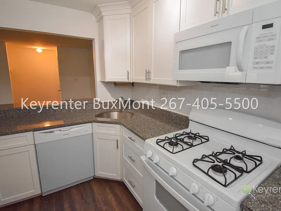 115 Hickory Ct