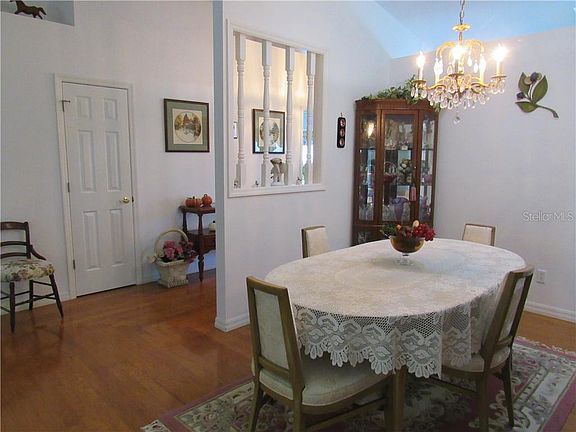 4th image of 27202 Raquet Cir