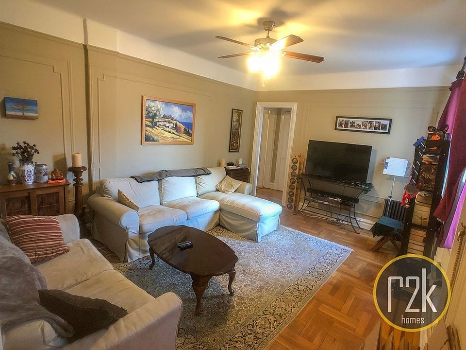 1st image of 2828 29th St APT B12