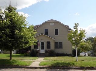 815 Wells St, Iron Mountain, MI 49801