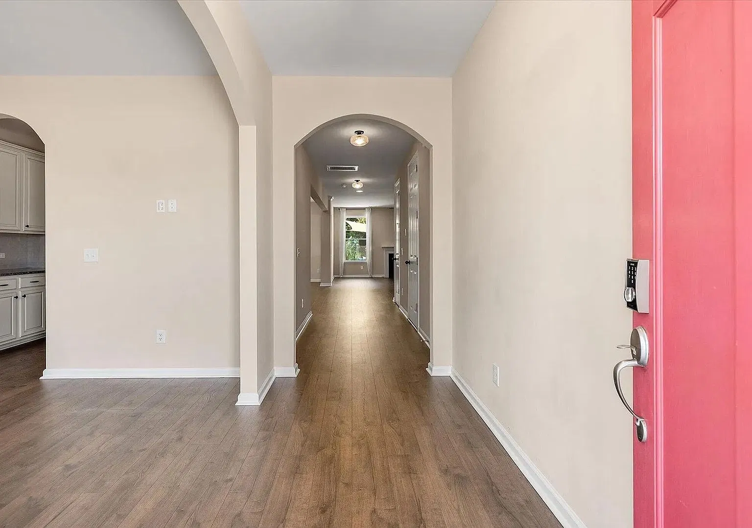 4 Bedroom 2.5 Bath House in Homecoming - Ravenel, SC — Photo 2