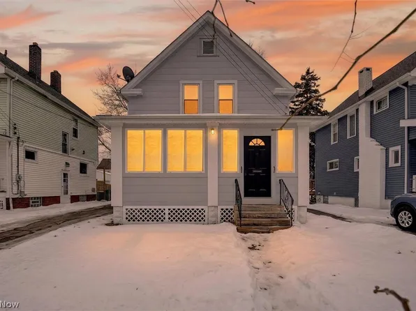 1602 Rosewood Ave, Lakewood, OH 44107