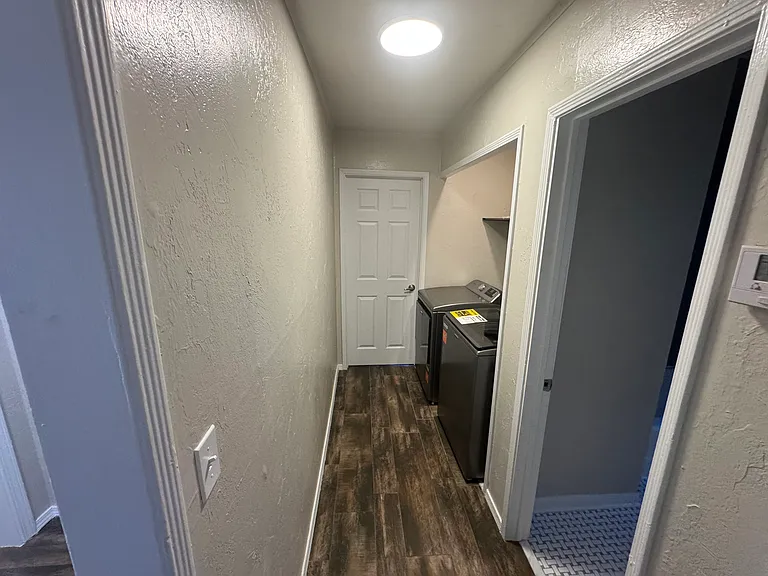 1408 Carlisle Ct — Photo 27