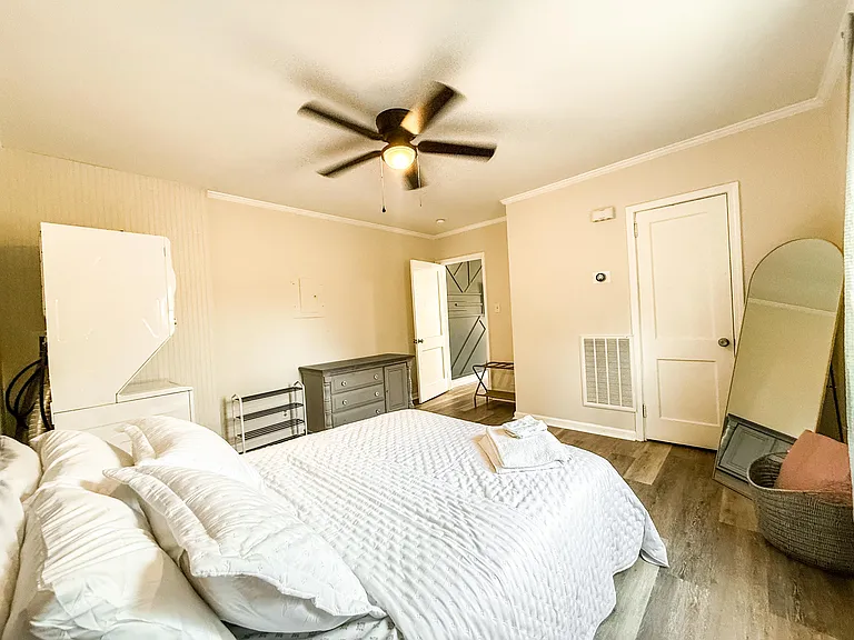 1008 Juniper St — Photo 18