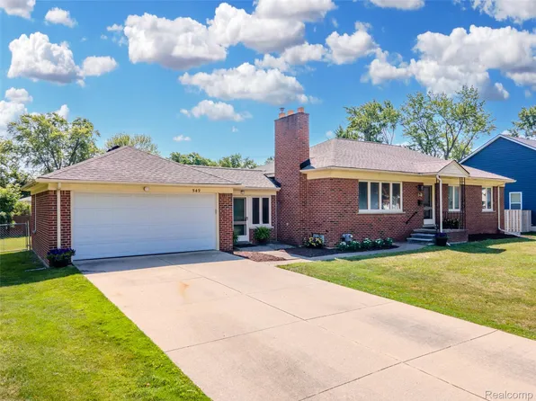 549 S Bywood Ave, Clawson, MI 48017
