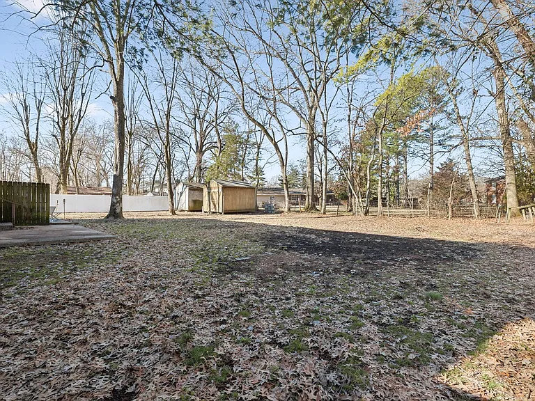 1421 Huntington Dr — Photo 27