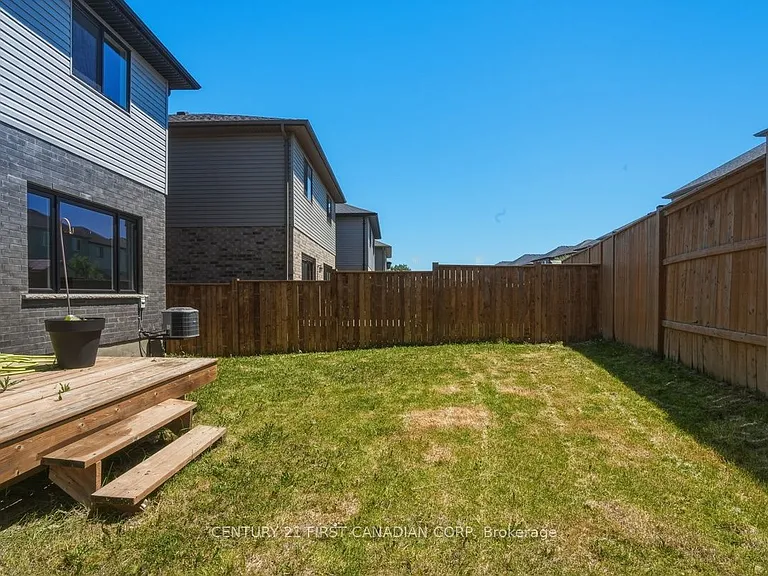 2775 Oriole Dr #UPPER — Photo 34