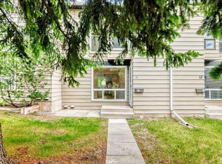 7205 S 4th St NE #12, Calgary, AB T2K5S3