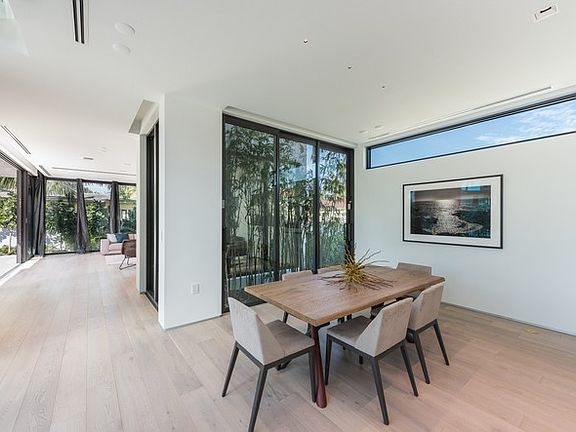 5th image of 705 W Di Lido Dr