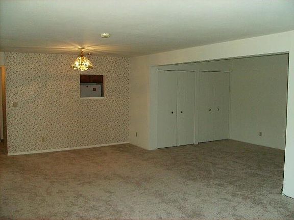 4th image of 2929 Sunnyside Dr APT C341