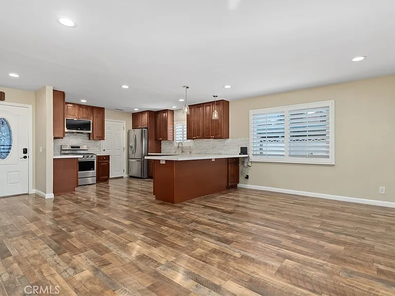 11792 Winton St — Photo 13