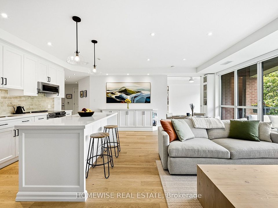 1st image of 11 Soho St #403
