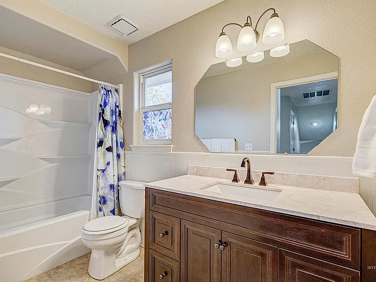 1473 E Drucker St — Photo 14