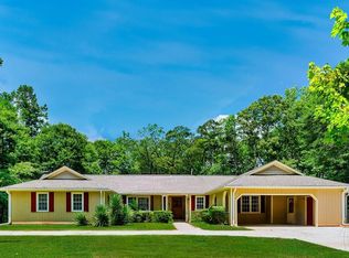 133 Sharcliff Rd, Cowpens, SC 29330