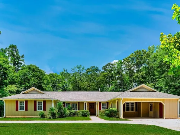 133 Sharcliff Rd, Cowpens, SC 29330