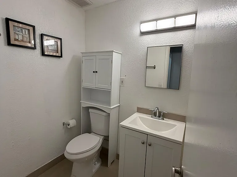 1300 SW 136th Pl — Photo 7
